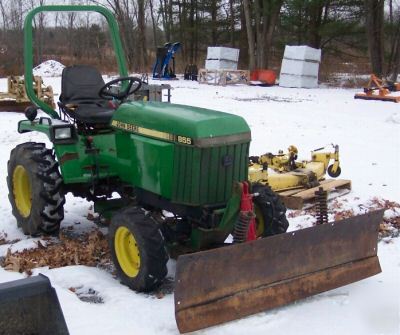 John deere 855 tractor w/5FT snow blade & 60