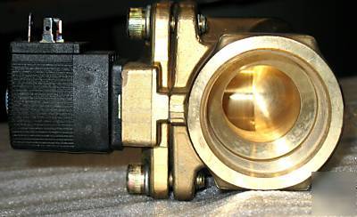 New burkert type 5281 solenoid valve 1-1/2