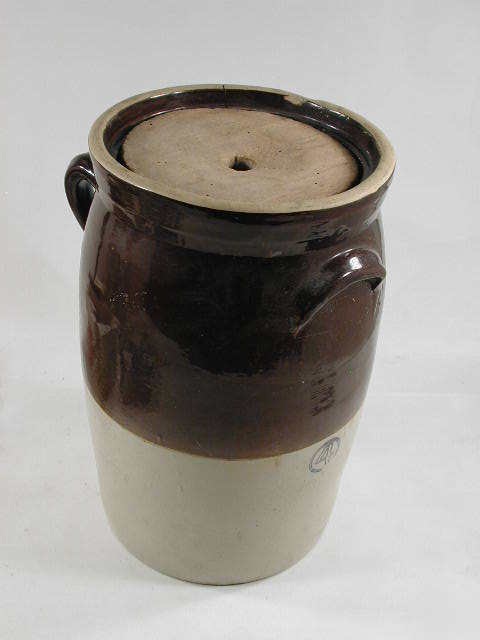 4-gallon brown-top butter churn with wood lid as is
