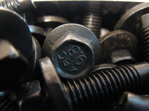 Grade 2 10 x 1.50 lot bolt approx. 210 washer