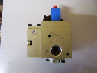 Ross pneumatic valve model #2778C5904