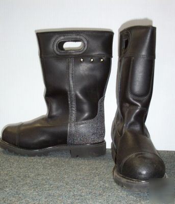 New leather fire boot - black diamond -size 8M