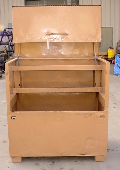 Knaack #79 storagemaster jobsite storage chest gang box