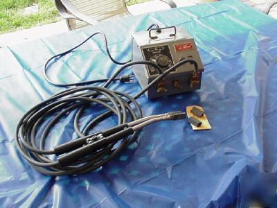 Resistance soldering unit for copper pipe