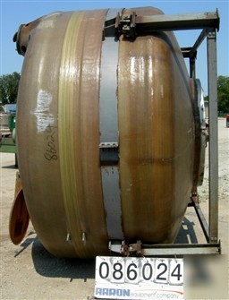 Used: xerxes corp tank, 1868 gallon, fiberglass (deraka
