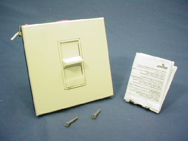 Leviton fluorescent ivory dimmer 8-40 lamps 86679-7I