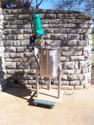 Mixer for paint & stain w/34 gal stainless steel tank