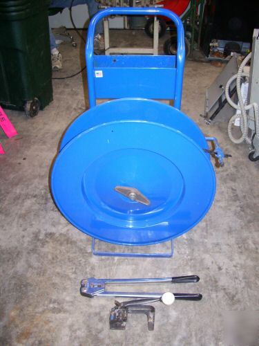 Plastic strapping cart with tensioner, crimper & clips