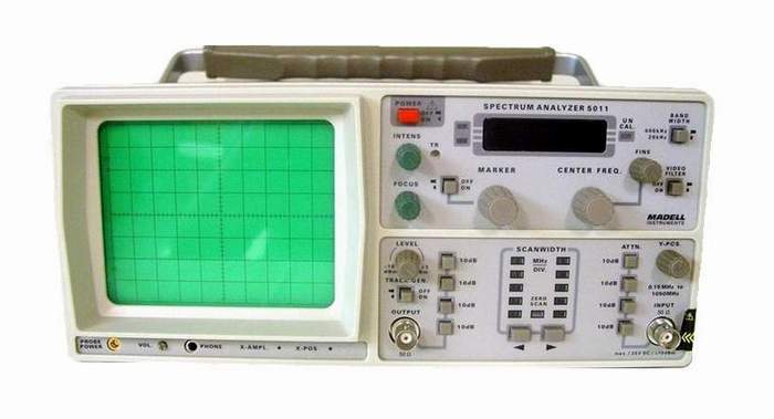 Spectrum analyzer/signal generator, AT5011
