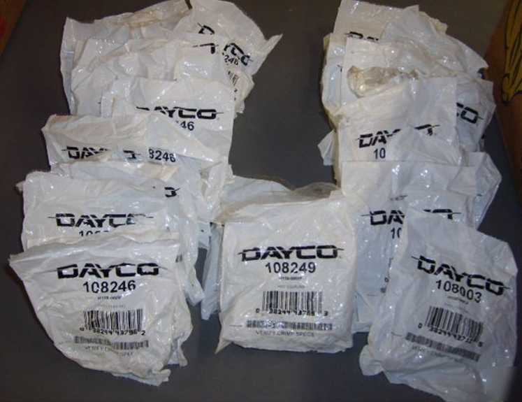 New lot of 38 dayco 108003, 108246, & 108249 couplings 
