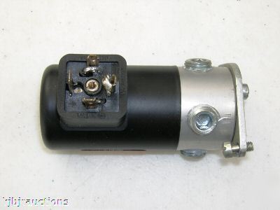 Humphrey double solenoid valve TO62-4E2-39