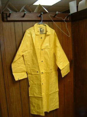 Rain coat, long trench style size large <211