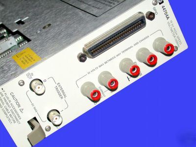 Hewlett packard 16BIT voltmeter plug in module 44704A 