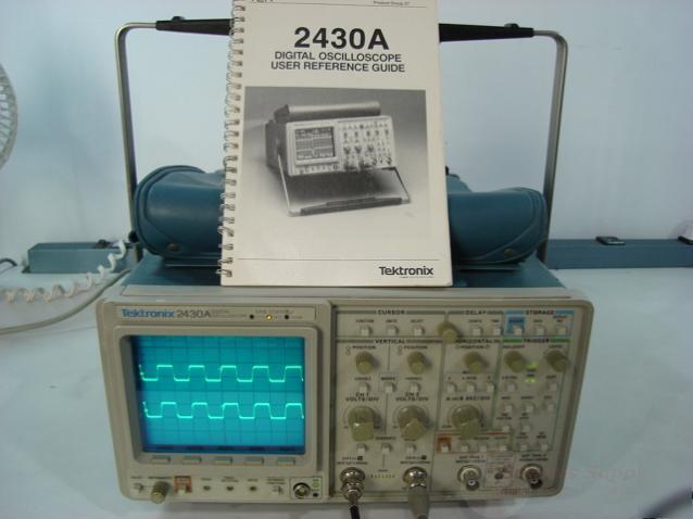 Tektronix 2430A 150MHZ 2 ch digital oscilloscope
