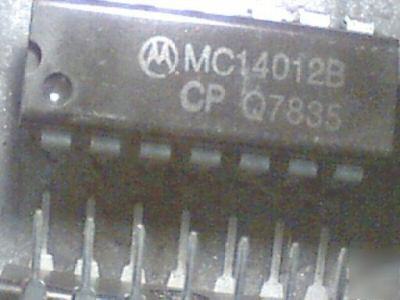 (50) MC14012B quad 2-input nand gates,CD4012,4012 dip