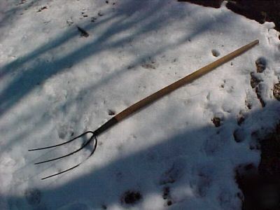 Antique barn tool 3 prong hay pitch fork pitchfork