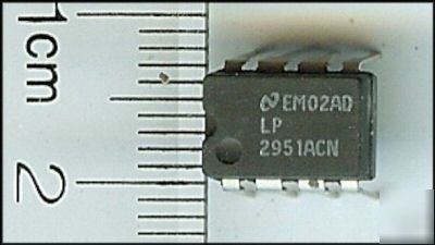 2951 / LP2951ACN / LP2951 / national voltage regulators