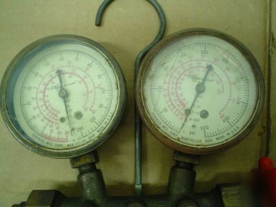 Refrigeration test gauges & hoses - robinair