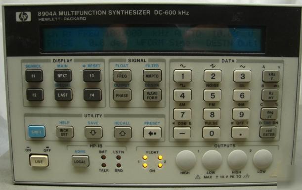 Hp 8904A multifunction synthesizer dc-600KHZ OPT001,002