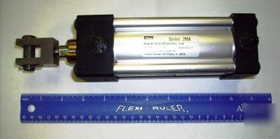 Parker air cylinder 2 inch bore 3.5 inch stroke 5/8 rod
