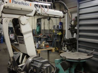 Robot welder with two positioners panasonic aw-8010 