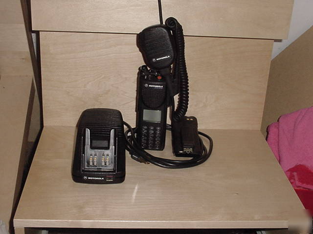 Motorola XTS3000 xts 3000 800MHZ model 3 des smartzone