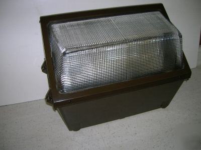 400 watt metal halide wallpack photo controlwith lamp