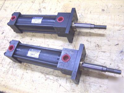 E&e powered rota-shaft hydraulic cylinders