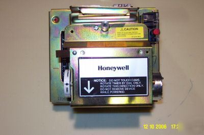 Honeywell flame safeguard control R4140L1147