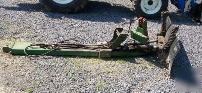 John deere 855 tractor w/5FT snow blade & 60