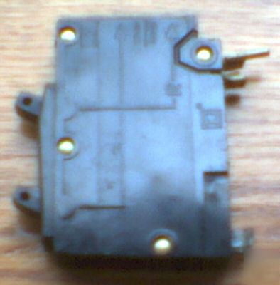 Square d QOT3030 tandem 30 amp qot ni circuit breaker