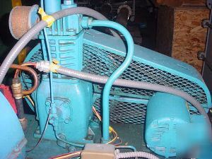 Air compressor reciprocal - quincy compressor