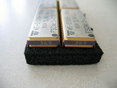 4 we-512K8-150CM eeprom module military mil-spec gold