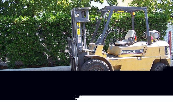 9000 lb caterpillar 90 forklift GPL40