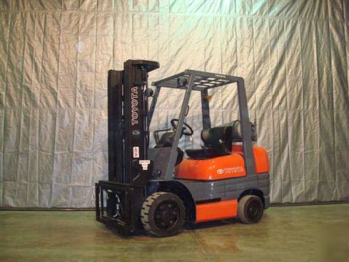 Toyota 6,000 lb forklift 6000 lb fork lift - side shift