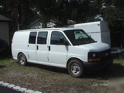 Carpet cleaning van chevy express 2003