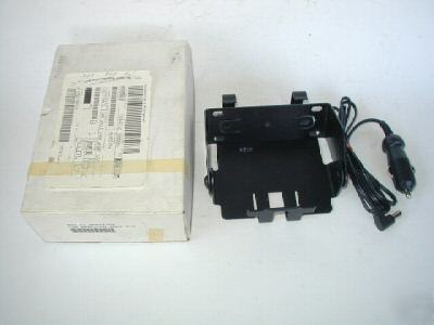 Motorola vehicular charger bracket, HLN9719, nos