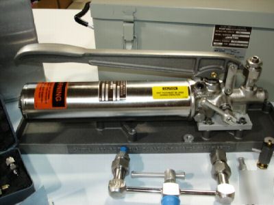 Ametek-m & g & ashcroft dead weight tester pump rebuild