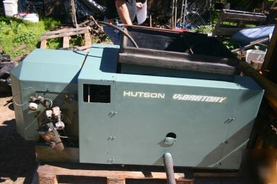 Hutson 7.6 cu/ft vibratory deburrer finisher tumbler 