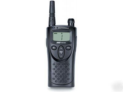 Lot of 6 motorola xtn XU2100 two way uhf radios xu-2100