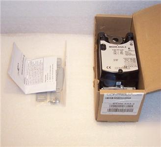 Johnson controls M9206-aga-2 actuator 24 vac/dc 53IN-lb