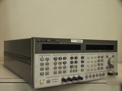 Hp 8665A high-performance signal generator, 0.1-4.2 ghz