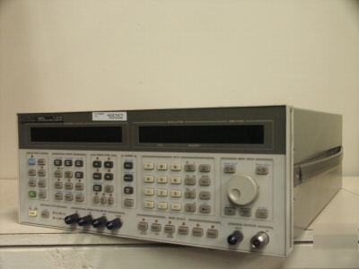 Hp 8665A high-performance signal generator, 0.1-4.2 ghz