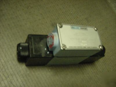 Hagglunds denison A4D01 35 207 0302 00A5W01328 valve