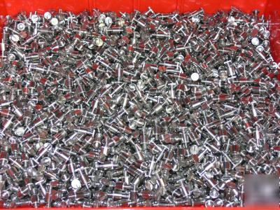 Self clinching panel fastener hardware sheetmetal 10-32