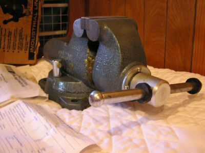 New wilton 300S machinist vise usa quality pivot lock 