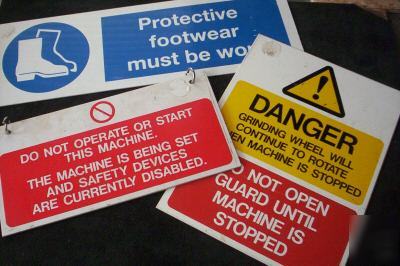 3 x safty / warning signs 