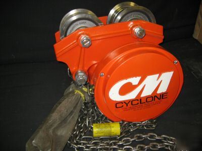 Cm cyclone series 648 hoist & low headroom trolly 