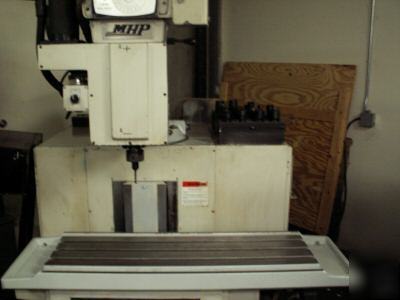 MPH3K vertical cnc milling machine/dynapath 50 control