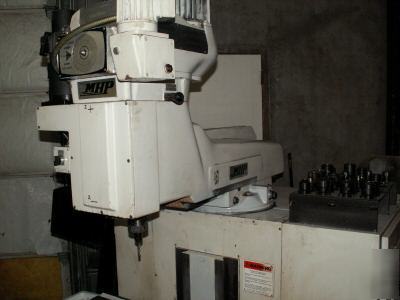 MPH3K vertical cnc milling machine/dynapath 50 control
